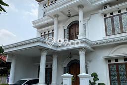 Jual Rumah Luas Megah Dengan View Cantik di Tangerang Kota, Tangerang Jual Rumah Luas Megah Dengan View Cantik di Tangerang Kota, Tangerang