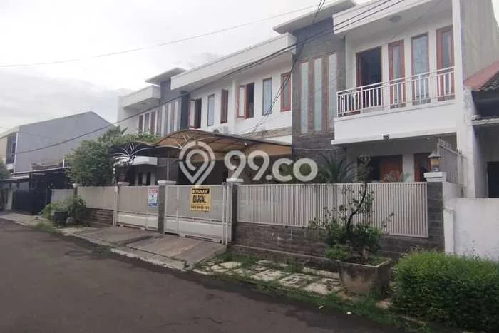 Rumah Mewah LB 417m2 Siap Huni Desain Elegan di Sektor 2 - Bintaro, Jakarta Selatan Rumah Mewah LB 417m2 Siap Huni Desain Elegan di Sektor 2 - Bintaro, Jakarta Selatan