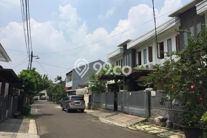 Rumah Mewah LB 417m2 Siap Huni Desain Elegan di Sektor 2 - Bintaro, Jakarta Selatan Rumah Mewah LB 417m2 Siap Huni Desain Elegan di Sektor 2 - Bintaro, Jakarta Selatan