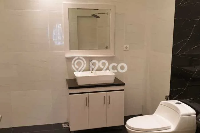 Hunian Elit LB 240m2 Siap Pakai Desain Elegan di Gading Serpong, Tangerang Hunian Elit LB 240m2 Siap Pakai Desain Elegan di Gading Serpong, Tangerang