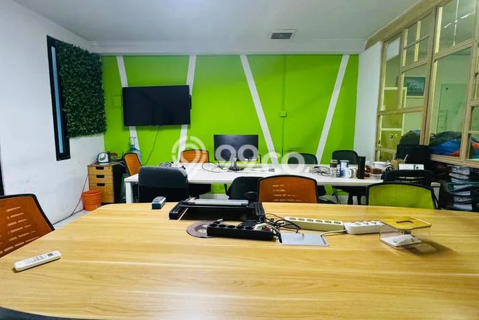 Unit Ruko Dijual di Jakarta Barat LT 81m2 & LB 324m2 Unit Ruko Dijual di Jakarta Barat LT 81m2 & LB 324m2