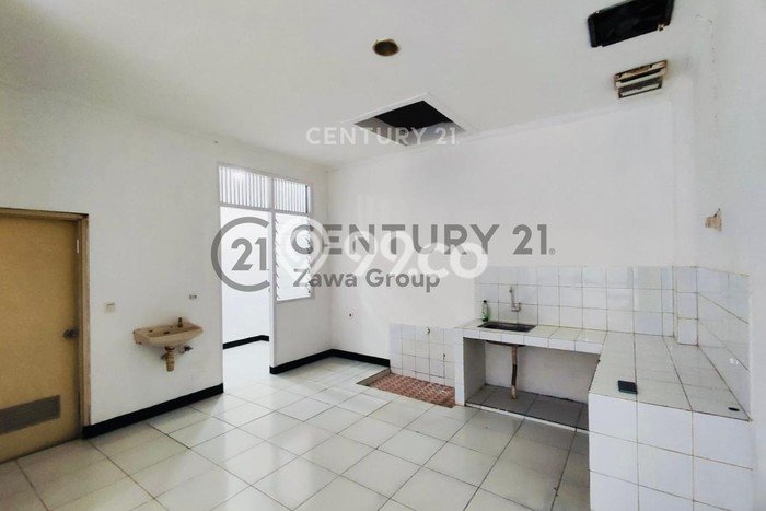 Dijual Rumah Strategis Bagus Punya 2 KT di Kelapa Gading Jakarta Utara SHM Dijual Rumah Strategis Bagus Punya 2 KT di Kelapa Gading Jakarta Utara SHM