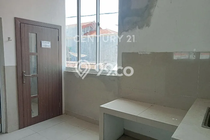 Ruko Komersial Disewakan di Tegal Barat Tegal Luas 240m2 Ruko Komersial Disewakan di Tegal Barat Tegal Luas 240m2