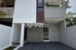 Rumah Strategis Modern Lb 110m2 di Jagakarsa, Jakarta Selatan Rumah Strategis Modern Lb 110m2 di Jagakarsa, Jakarta Selatan