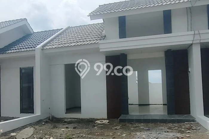 For Sale Rumah 2 Kamar Lokasi Strategis Nyaman dan Strategis di Sidoarjo For Sale Rumah 2 Kamar Lokasi Strategis Nyaman dan Strategis di Sidoarjo