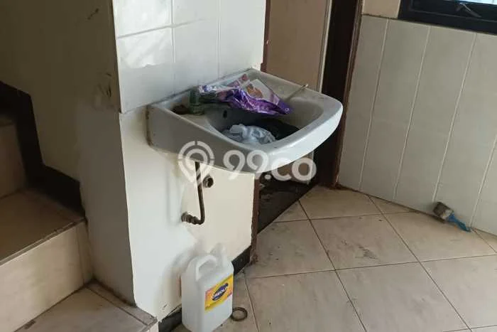 FOR RENT! Ruko di Mulyosari Cocok untuk Bisnis 384m2 FOR RENT! Ruko di Mulyosari Cocok untuk Bisnis 384m2