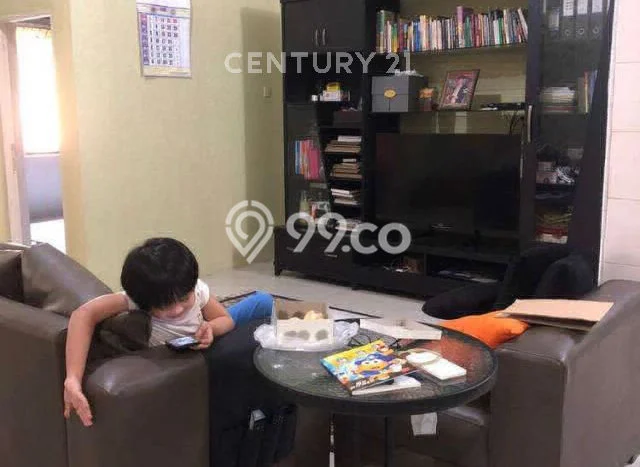 Rumah Luas Asri 4 KT Siap Huni di Rorotan Jakarta Utara Rumah Luas Asri 4 KT Siap Huni di Rorotan Jakarta Utara
