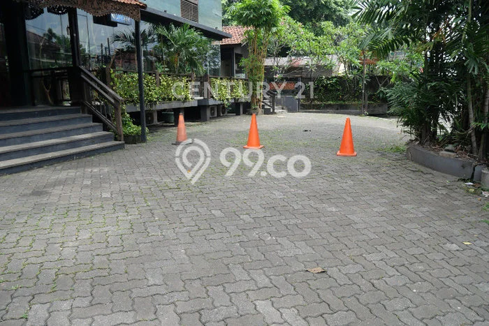 Kantor Dijual di Prime Area Jakarta Selatan Luas 2100m2 Kantor Dijual di Prime Area Jakarta Selatan Luas 2100m2