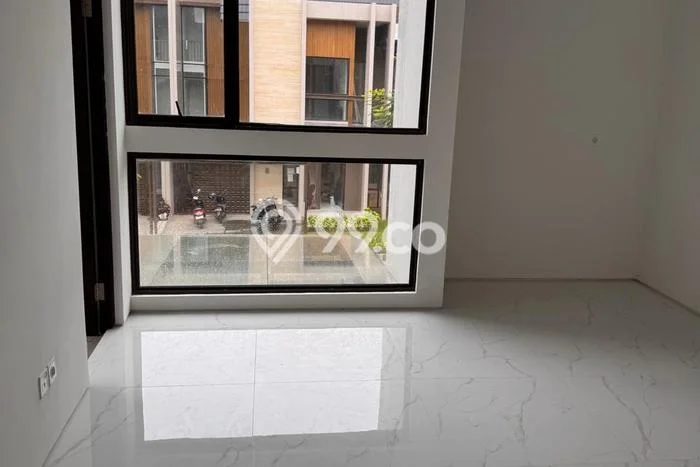For Sale Rumah Mewah Exclusive di Cisauk, Tangerang For Sale Rumah Mewah Exclusive di Cisauk, Tangerang