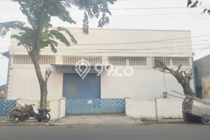 Unit Gudang disewakan di Semarang Tengah Semarang dengan LT 3500m2 / LB 2000m2 Unit Gudang disewakan di Semarang Tengah Semarang dengan LT 3500m2 / LB 2000m2