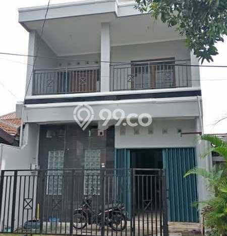 Ruko Bagus LT 96m2 LB 170m2 Dijual di Banyumanik Semarang Ruko Bagus LT 96m2 LB 170m2 Dijual di Banyumanik Semarang