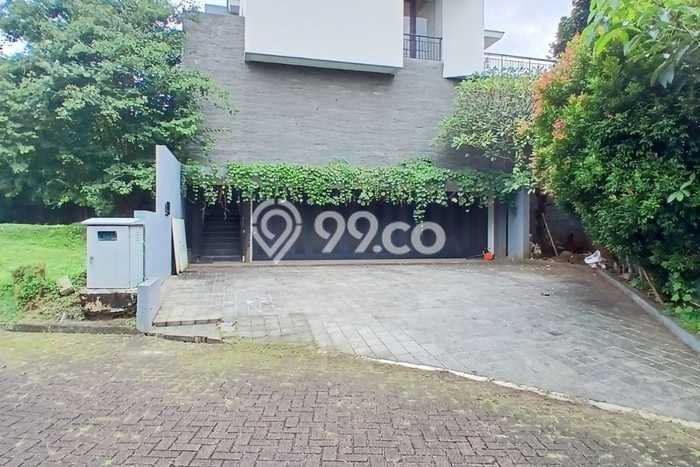 Rumah Eksklusif Siap Huni LT 801m2 di BSD, Tangerang Selatan Rumah Eksklusif Siap Huni LT 801m2 di BSD, Tangerang Selatan