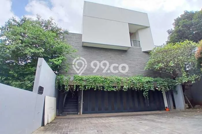 Rumah Eksklusif Siap Huni LT 801m2 di BSD, Tangerang Selatan Rumah Eksklusif Siap Huni LT 801m2 di BSD, Tangerang Selatan
