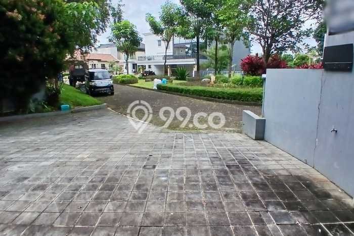 Rumah Eksklusif Siap Huni LT 801m2 di BSD, Tangerang Selatan Rumah Eksklusif Siap Huni LT 801m2 di BSD, Tangerang Selatan
