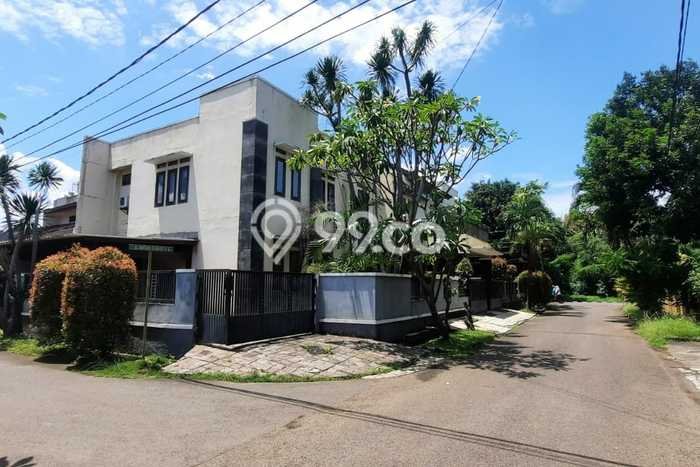 Jual Rumah Luas Elegan Dengan View Eksklusif di Bintaro, Jakarta Selatan Jual Rumah Luas Elegan Dengan View Eksklusif di Bintaro, Jakarta Selatan