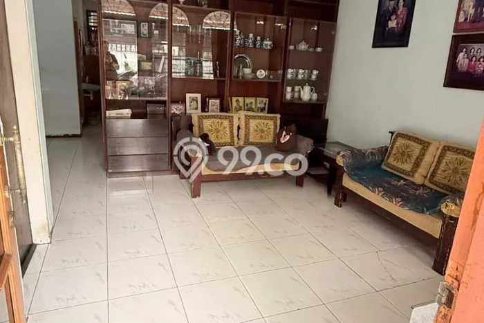 Siap Huni Rumah Mewah 6 Kamar di Palmerah Dekat ke Mana Saja Siap Huni Rumah Mewah 6 Kamar di Palmerah Dekat ke Mana Saja