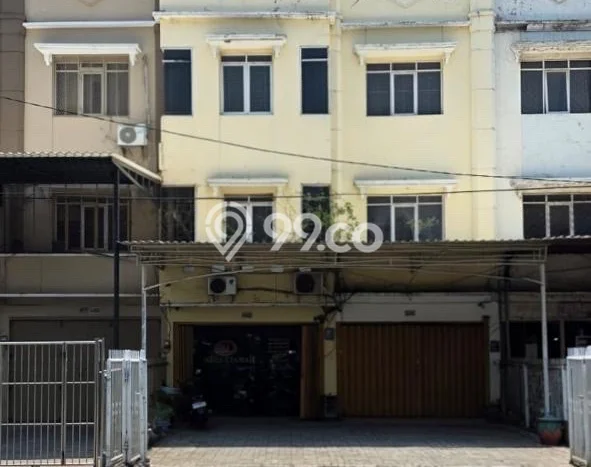 Unit Ruko Dijual di Sawahan Surabaya Luas Bangunan 228m2 Unit Ruko Dijual di Sawahan Surabaya Luas Bangunan 228m2