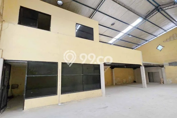 Unit Gudang Disewakan di Daan Mogot di Area Ramai & Strategis Unit Gudang Disewakan di Daan Mogot di Area Ramai & Strategis