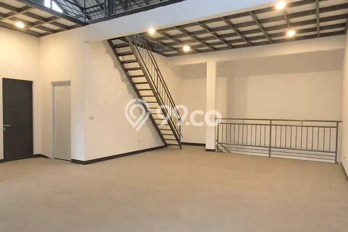 Rumah Sewa Bandung LT 140m2 LB 220m2 Kawasan Cibaduyut Rumah Sewa Bandung LT 140m2 LB 220m2 Kawasan Cibaduyut