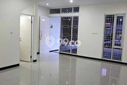 Rumah Modern 3 KT LT 102m2 di Taman Kopo Indah Rumah Modern 3 KT LT 102m2 di Taman Kopo Indah