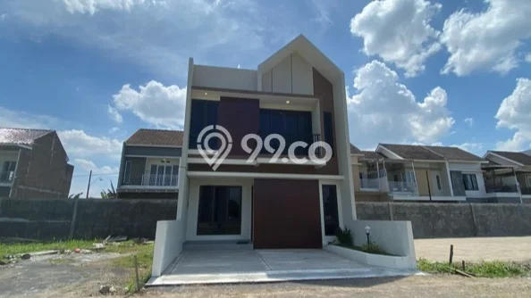 Rumah Luas Asri 3 KT Siap Pakai di Klodran Karanganyar Rumah Luas Asri 3 KT Siap Pakai di Klodran Karanganyar