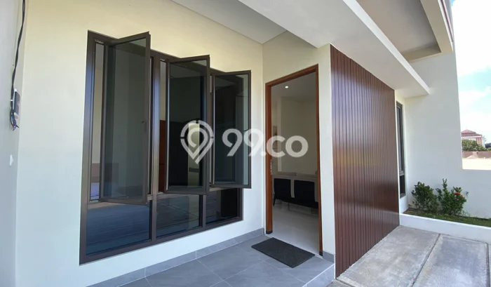 Rumah Luas Asri 3 KT Siap Pakai di Klodran Karanganyar Rumah Luas Asri 3 KT Siap Pakai di Klodran Karanganyar