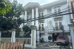Rumah Mewah Dijual LT 376m2 di Senen, Jakarta Pusat Rumah Mewah Dijual LT 376m2 di Senen, Jakarta Pusat