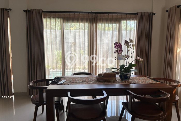 Vila di , Luas 155m2m², Dekat ke beragam fasilitas umum Vila di , Luas 155m2m², Dekat ke beragam fasilitas umum
