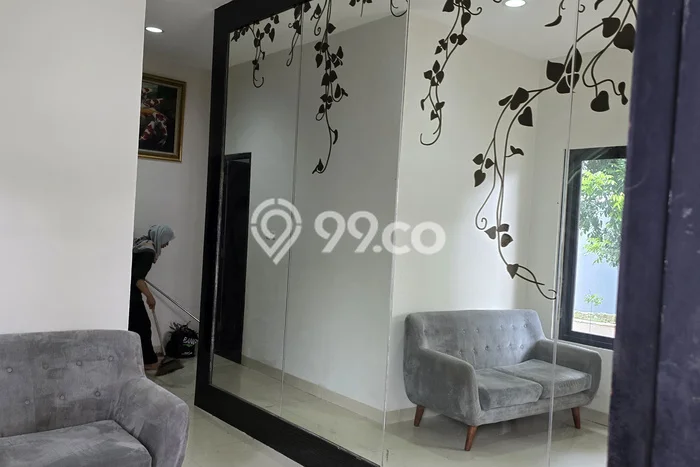 Rumah Luas Asri 5 KT Siap Pakai di Lippo Karawaci Tangerang Rumah Luas Asri 5 KT Siap Pakai di Lippo Karawaci Tangerang