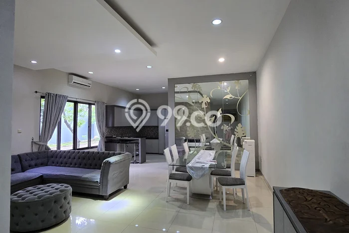 Rumah Luas Asri 5 KT Siap Pakai di Lippo Karawaci Tangerang Rumah Luas Asri 5 KT Siap Pakai di Lippo Karawaci Tangerang