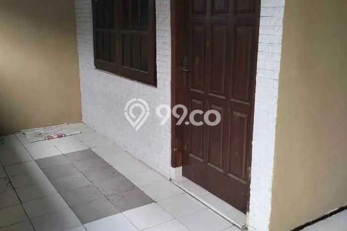 Disewakan! Rumah 2 Kamar Tidur &
1 Kamar Mandi di Sawojajar, Malang Disewakan! Rumah 2 Kamar Tidur &
1 Kamar Mandi di Sawojajar, Malang