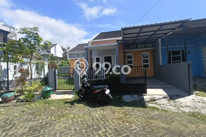 For Sale Rumah 3 Kamar Lokasi Strategis Bagus dan Strategis di Karangploso For Sale Rumah 3 Kamar Lokasi Strategis Bagus dan Strategis di Karangploso
