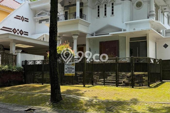 Ready to Use! Premium House LT 842m2 Desain Modern di Arjosari Ready to Use! Premium House LT 842m2 Desain Modern di Arjosari