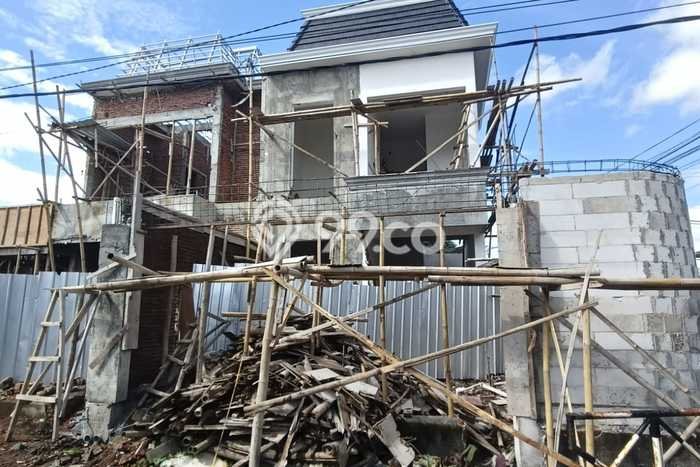 Rumah Modern 3 KT LT 109m2 di Bantaran Rumah Modern 3 KT LT 109m2 di Bantaran