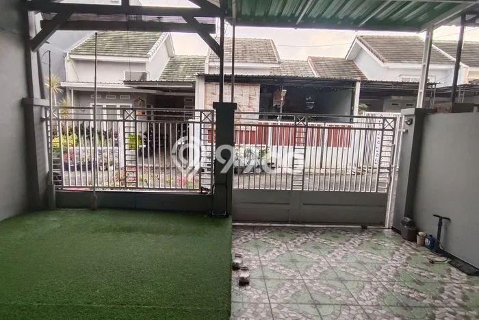 Rumah Modern Cantik 2 KT Bisa Langsung Pindah di Singosari Rumah Modern Cantik 2 KT Bisa Langsung Pindah di Singosari