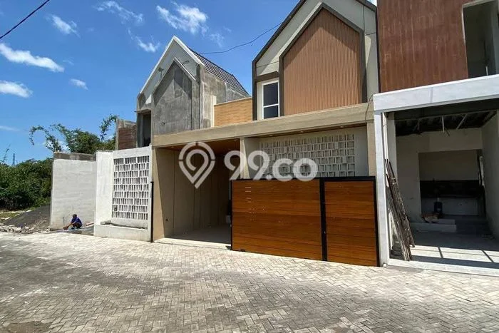 Rumah Strategis Minimalis Lb 105m2 di Sukun, Malang Rumah Strategis Minimalis Lb 105m2 di Sukun, Malang