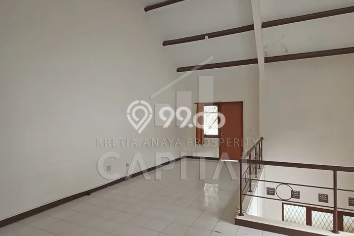 Jarang Ada! Rumah Sewa 3 Kamar Bagus Siap Huni Setra Duta Jarang Ada! Rumah Sewa 3 Kamar Bagus Siap Huni Setra Duta