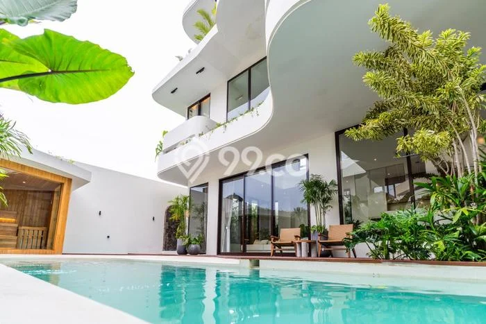 Ready to Use! Premium House LT 352m2 Desain Modern di Seminyak Ready to Use! Premium House LT 352m2 Desain Modern di Seminyak