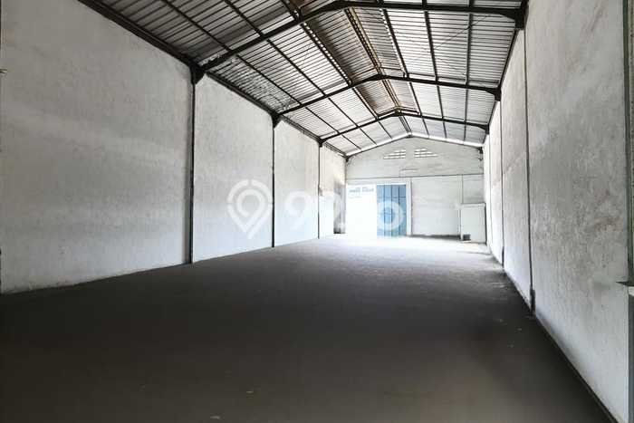 Unit Komersial Disewakan di Tangerang Area Strategis Harga Kompetitif Unit Komersial Disewakan di Tangerang Area Strategis Harga Kompetitif