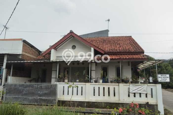 Rumah Strategis Modern Lb 40m2 di Cilengkrang, Bandung Rumah Strategis Modern Lb 40m2 di Cilengkrang, Bandung