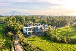 HARGA TERBAIK! Vila Kawasan Tabanan, Luas 1570m2m², Area Prima HARGA TERBAIK! Vila Kawasan Tabanan, Luas 1570m2m², Area Prima