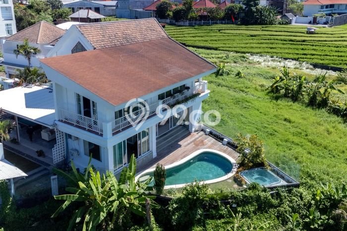 LOKASI TERBAIK! Vila di , Ukuran 607m2m², Area Strategis dengan jalan mudah LOKASI TERBAIK! Vila di , Ukuran 607m2m², Area Strategis dengan jalan mudah