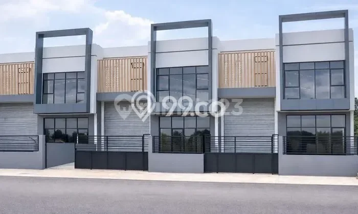 Unit Gudang disewakan di Legok Tangerang dengan LT 430m2 / LB 330m2 Unit Gudang disewakan di Legok Tangerang dengan LT 430m2 / LB 330m2