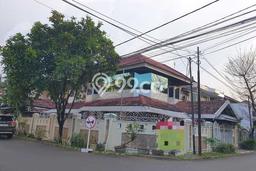 Disewakan! Rumah 4 Kamar Tidur &
3 Kamar Mandi di Sunter, Jakarta Utara Disewakan! Rumah 4 Kamar Tidur &
3 Kamar Mandi di Sunter, Jakarta Utara