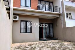 Rumah Minimalis 3 KT di Meruya Jakarta Barat Semi Furnished Rumah Minimalis 3 KT di Meruya Jakarta Barat Semi Furnished