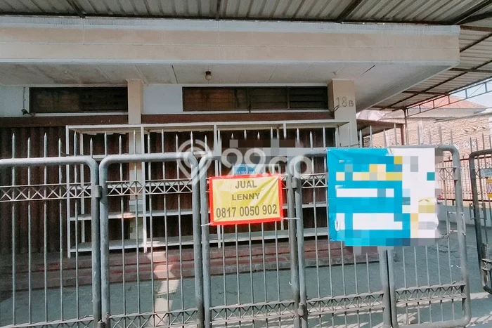 Siap Huni Rumah Mewah 4 Kamar di Semarang Timur Dekat ke Mana Pun Siap Huni Rumah Mewah 4 Kamar di Semarang Timur Dekat ke Mana Pun