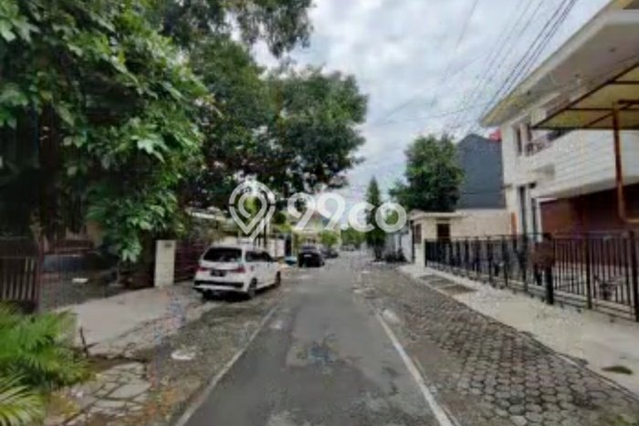 Lokasi terbaik! Rumah siap huni dikontrakkan di Semarang Timur LB 600m2 Lokasi terbaik! Rumah siap huni dikontrakkan di Semarang Timur LB 600m2