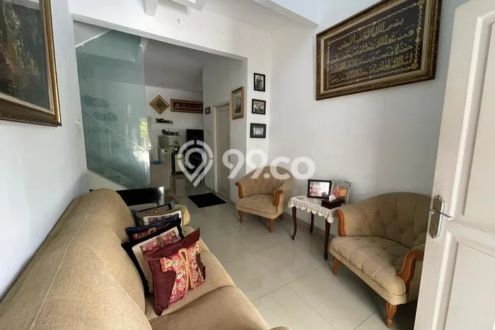 Siap Huni Hunian Elit 4 Kamar di Semarang Selatan Dekat ke Mana Saja Siap Huni Hunian Elit 4 Kamar di Semarang Selatan Dekat ke Mana Saja