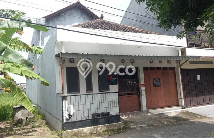 Kost Dijual Lokasi Kasihan, Bantul, 21 KT, 22 KM, 500m2 Kost Dijual Lokasi Kasihan, Bantul, 21 KT, 22 KM, 500m2