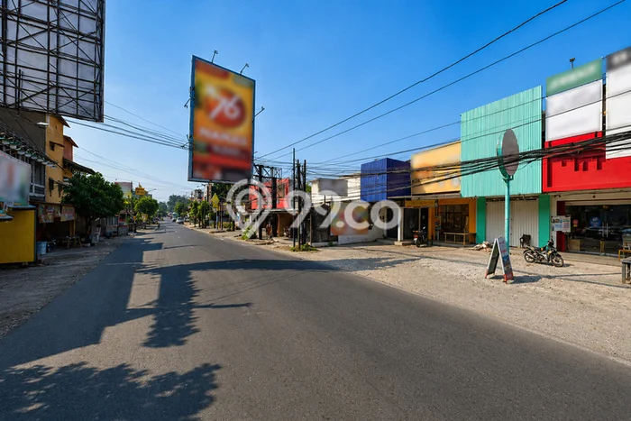 Ruko untuk disewa di Kasihan punya LT 75m2 & LB 110m2 harga sewa kompetitif Ruko untuk disewa di Kasihan punya LT 75m2 & LB 110m2 harga sewa kompetitif